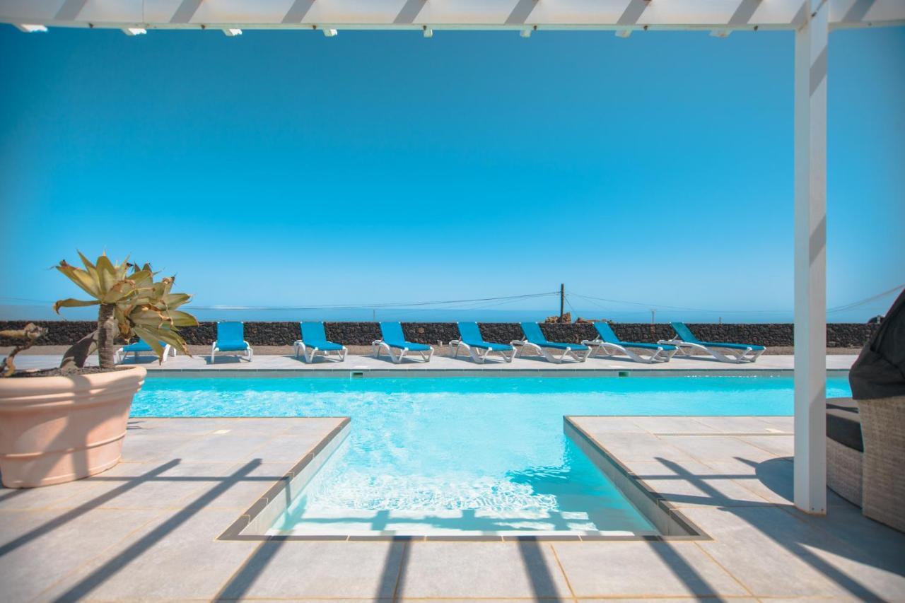 Casa Conil With A Private 25 Meter Heated Pool Villa Exterior foto